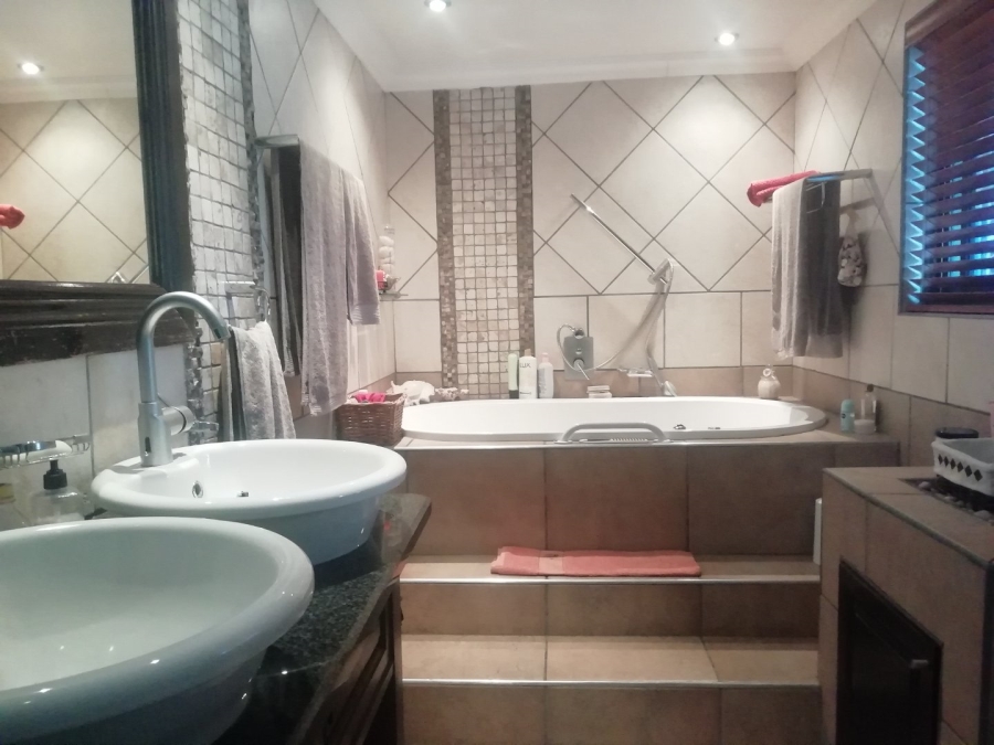 4 Bedroom Property for Sale in Sasolburg Free State